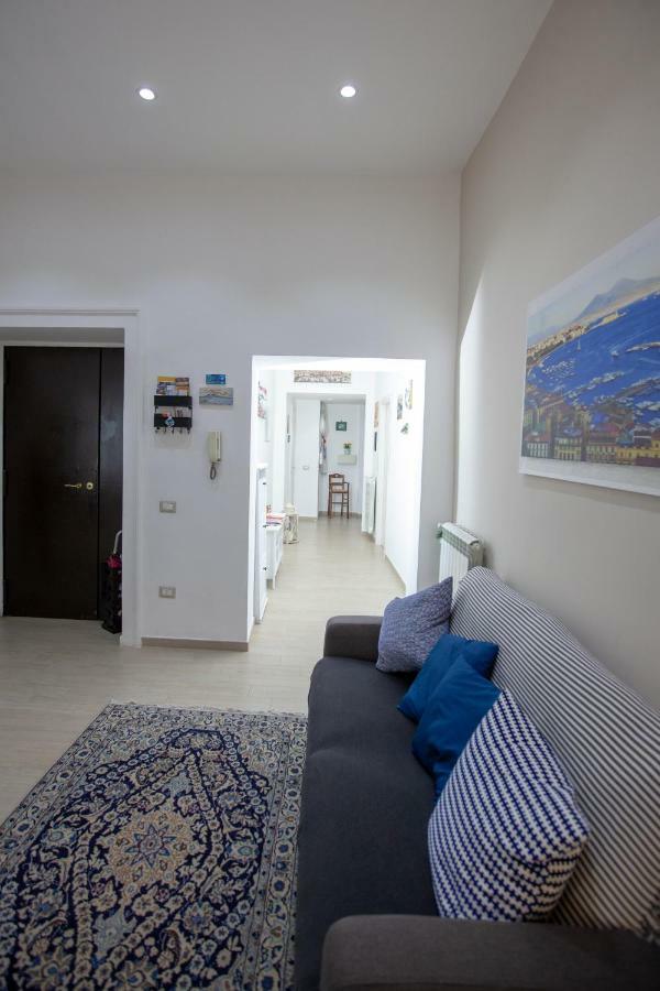 Garibaldi House Apartment เนเปิลส์ ภายนอก รูปภาพ