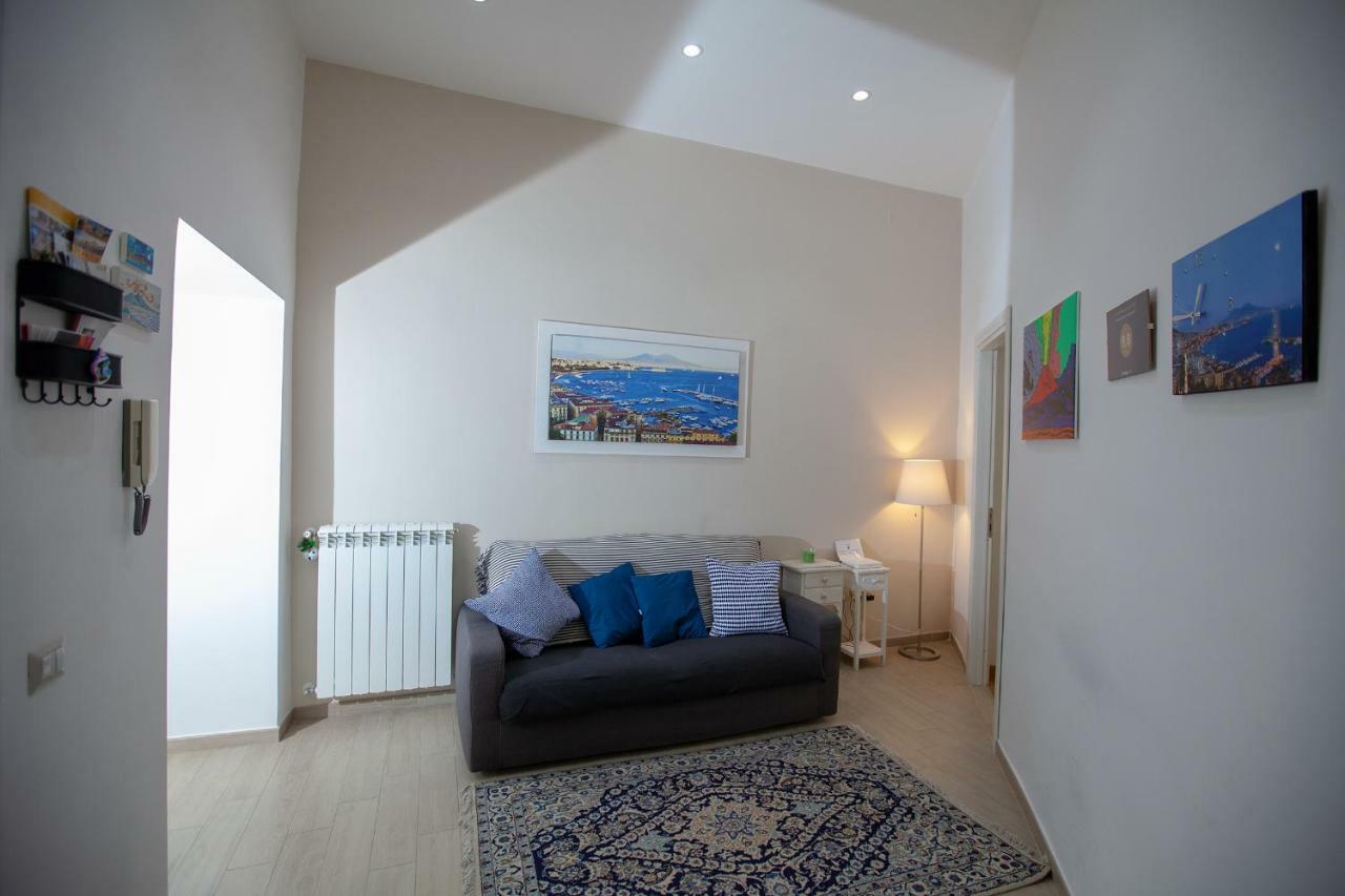 Garibaldi House Apartment เนเปิลส์ ภายนอก รูปภาพ