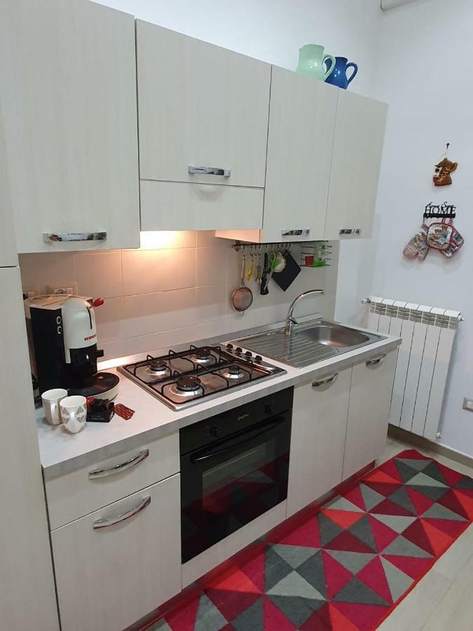 Garibaldi House Apartment เนเปิลส์ ภายนอก รูปภาพ